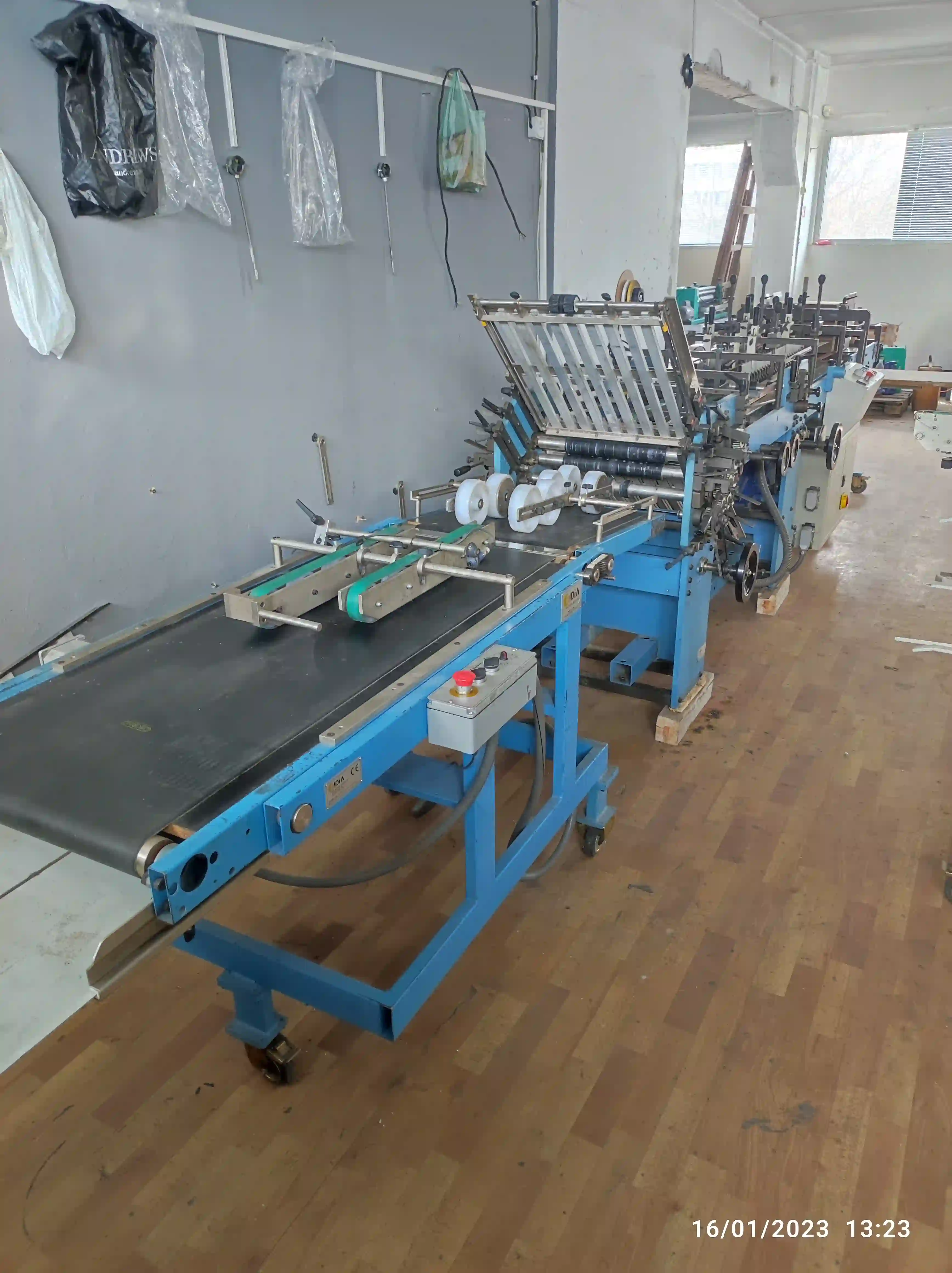 Fidia Magnus Folding and Glueing Machine